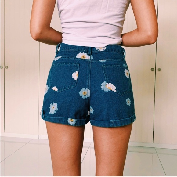 Denim daisy shorts - Picture 5 of 5